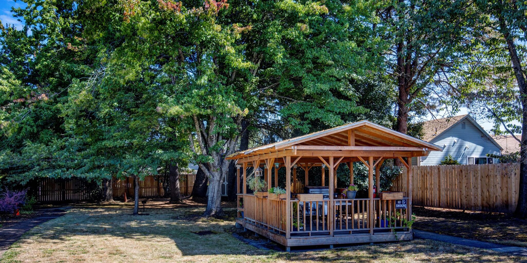 Outdoor structure at Rivercrest Post Acute